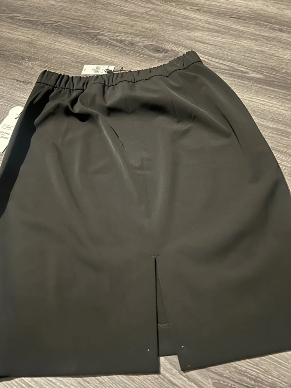 Express Black Elastic-Waist Pencil Skirt